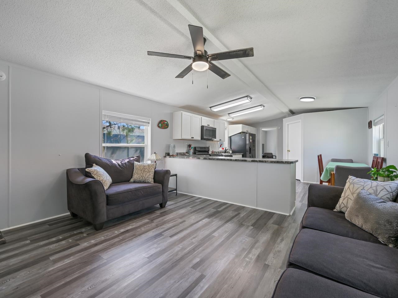 435 32 Road Property Photo 3