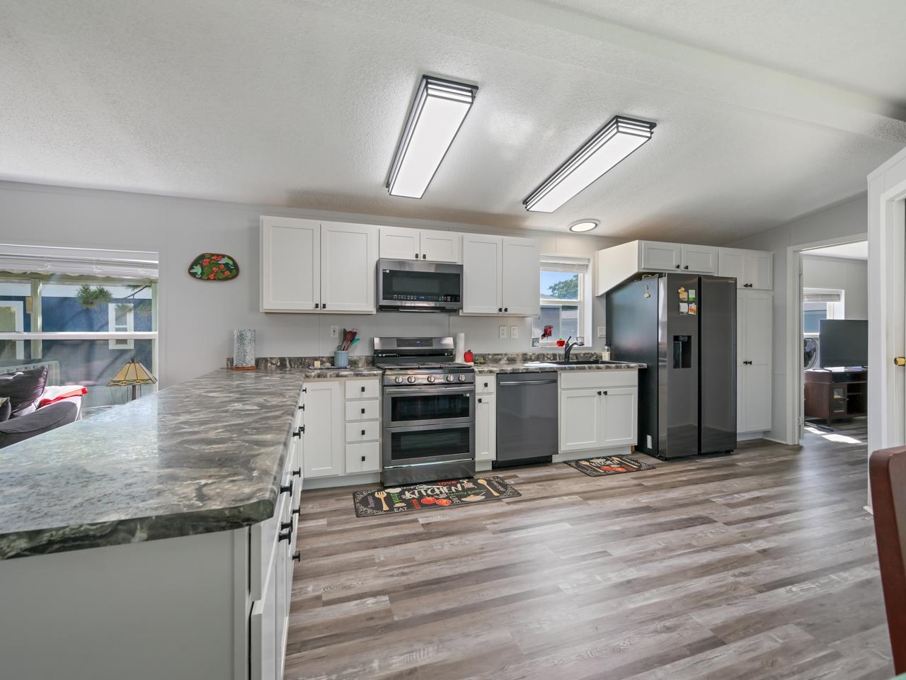 435 32 Road Property Photo 5