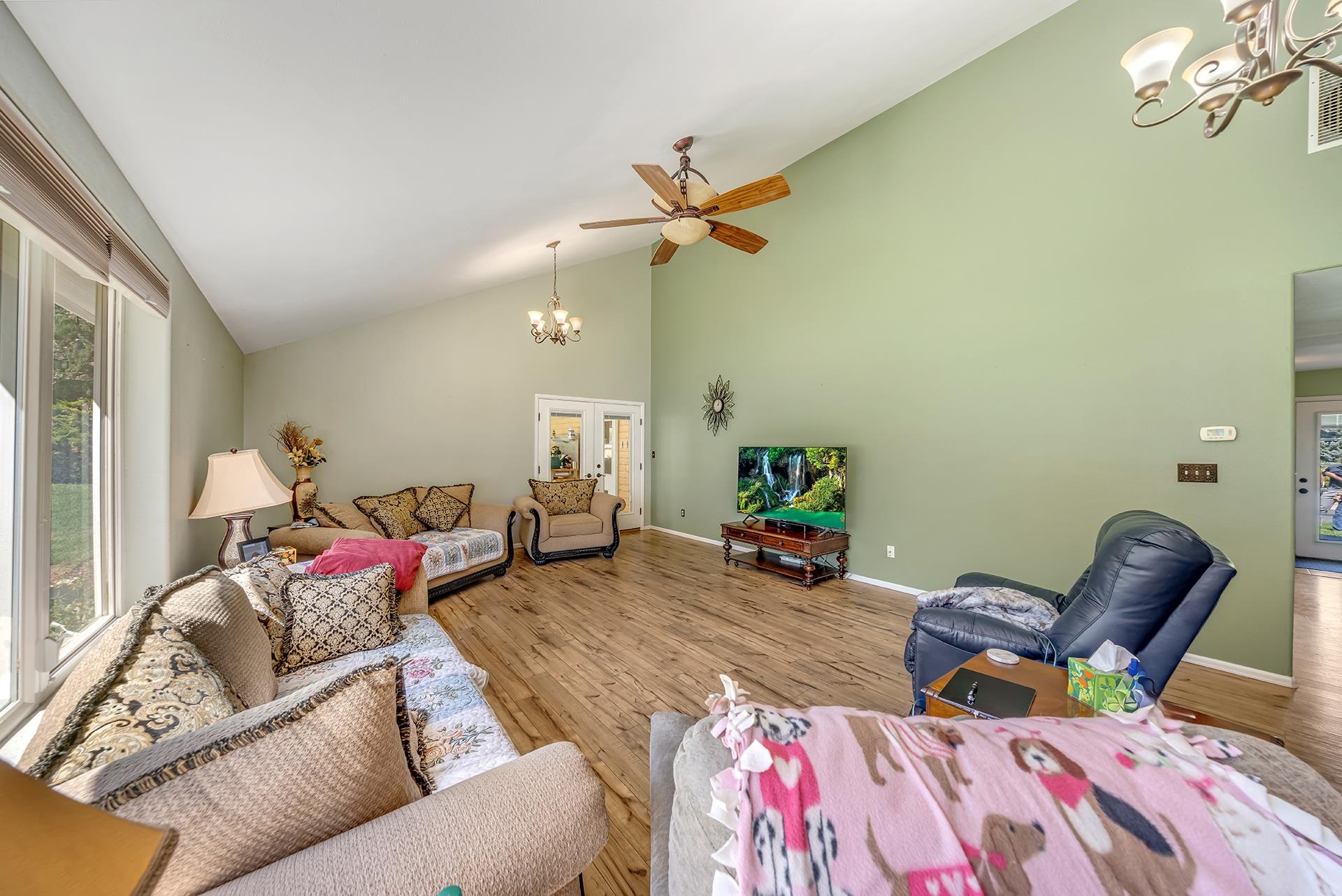 2195 E Canyon Court Property Photo 15