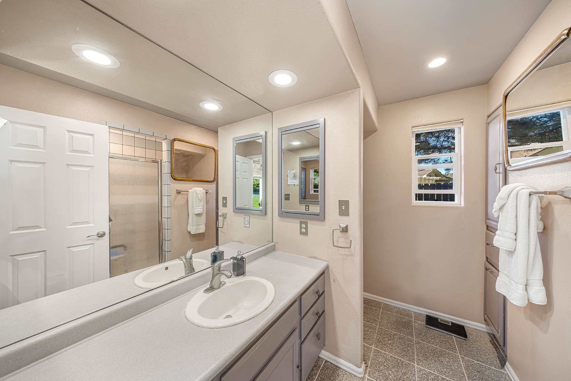 2195 E Canyon Court Property Photo 23