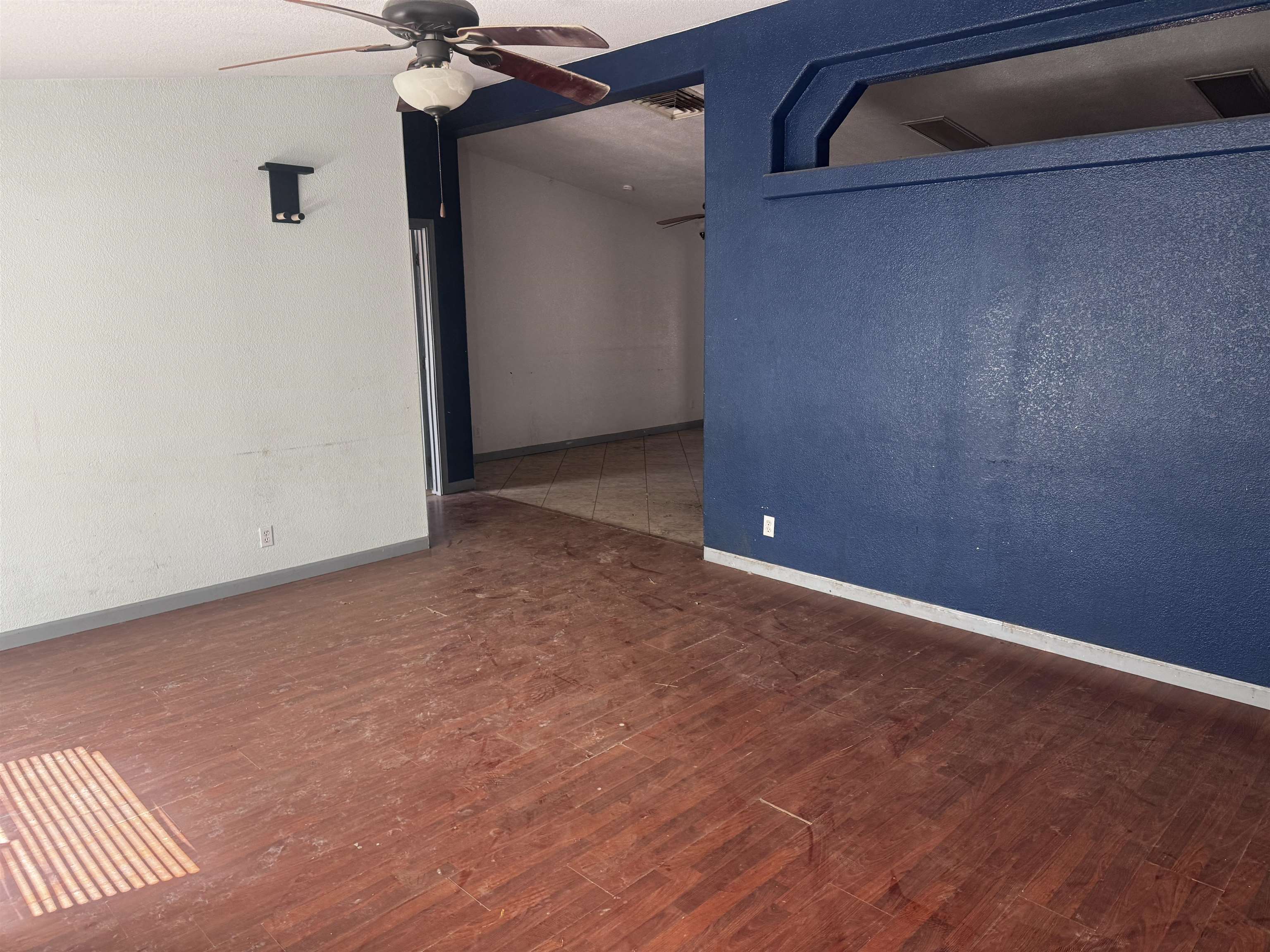 18817 D Road Property Photo 6