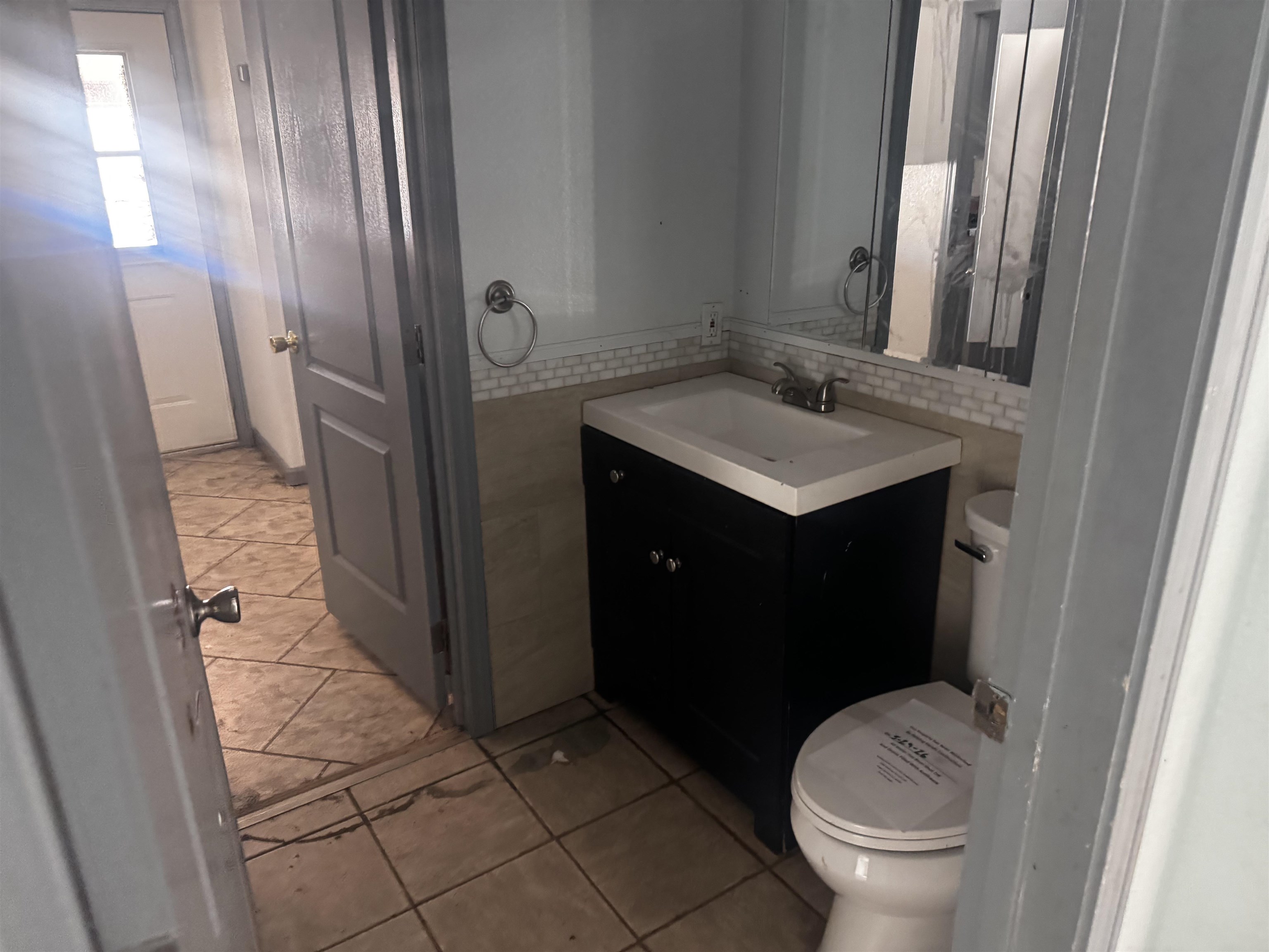18817 D Road Property Photo 8