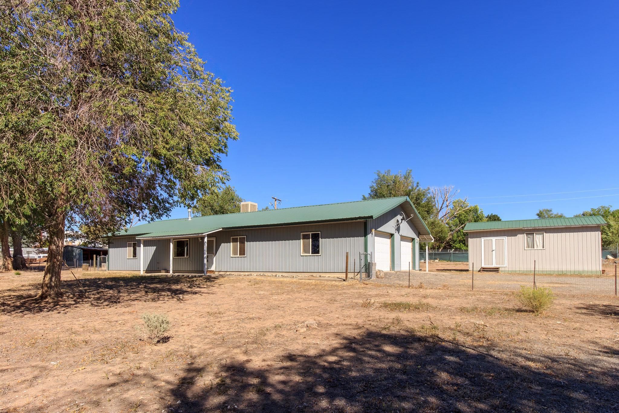 20479 North Road Property Photo 3