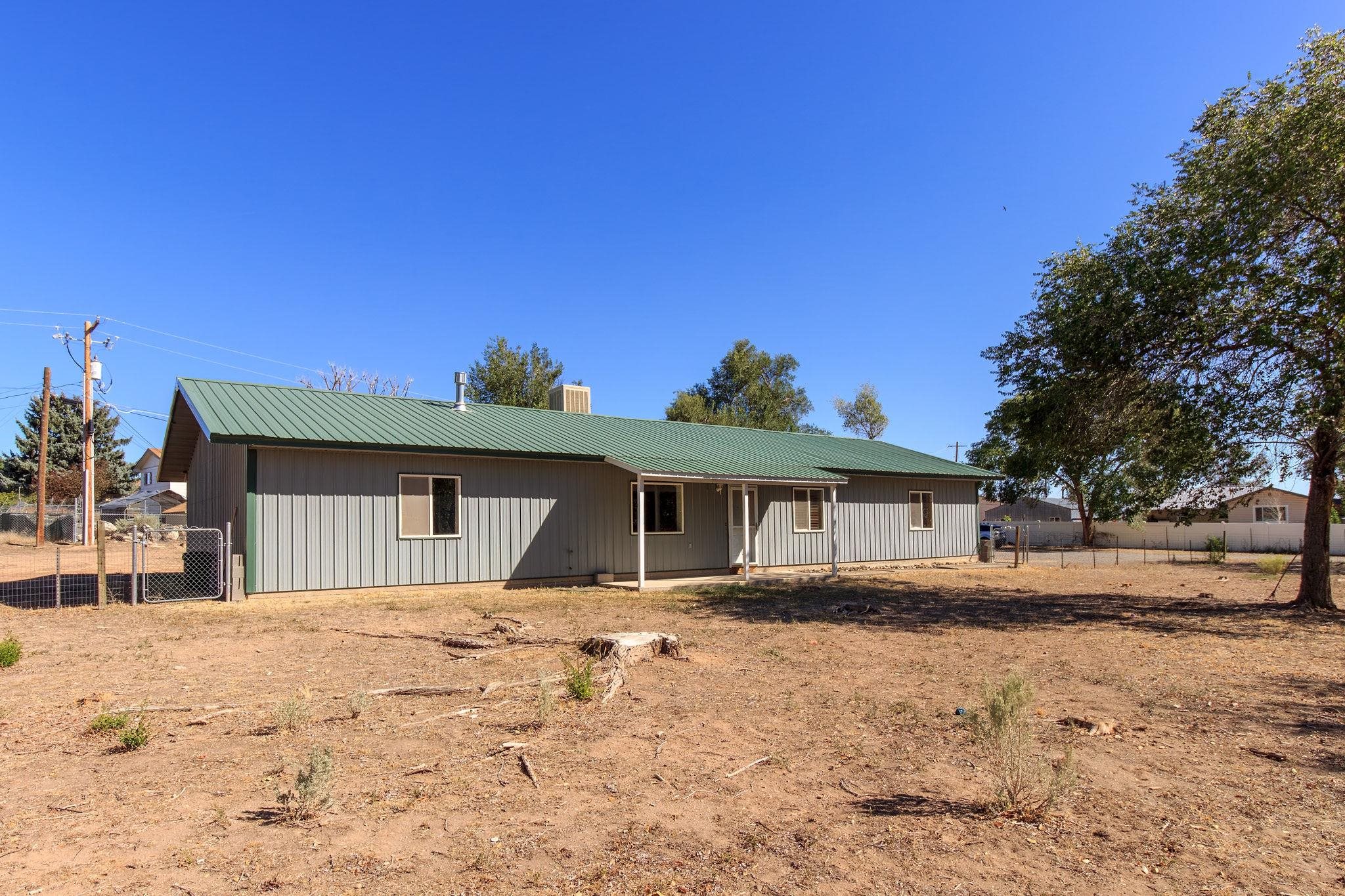 20479 North Road Property Photo 4