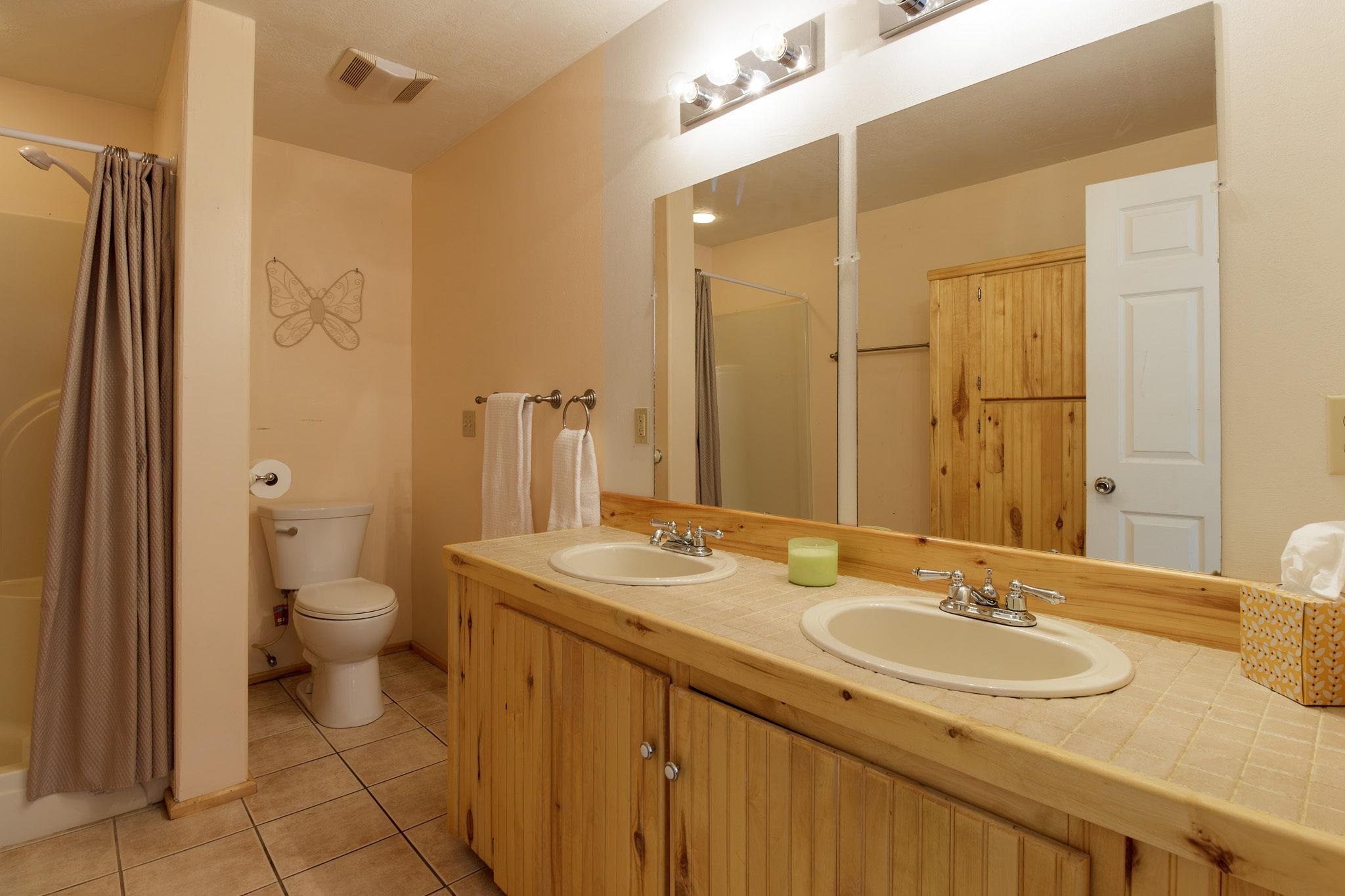 20479 North Road Property Photo 26