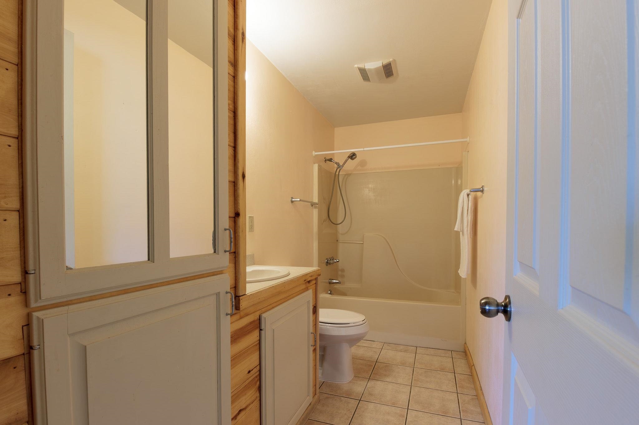20479 North Road Property Photo 28