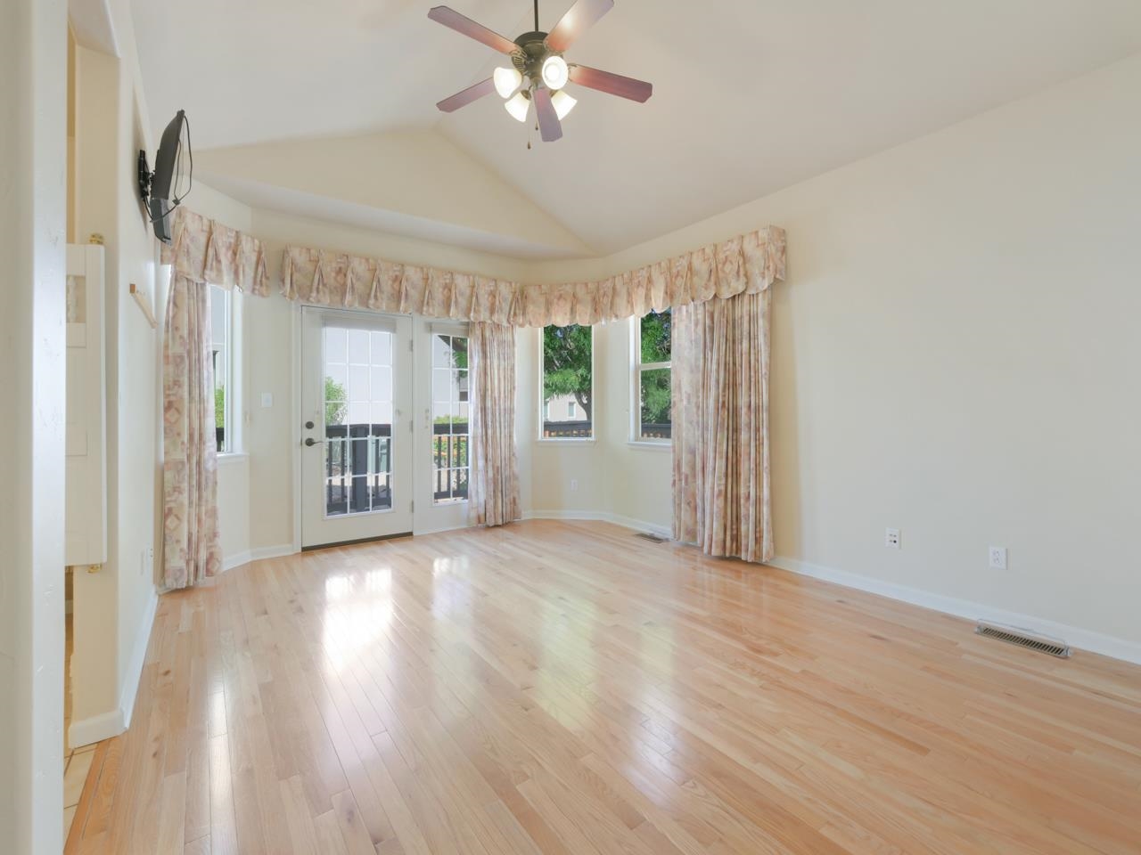 618 Eldorado Drive Property Photo 17