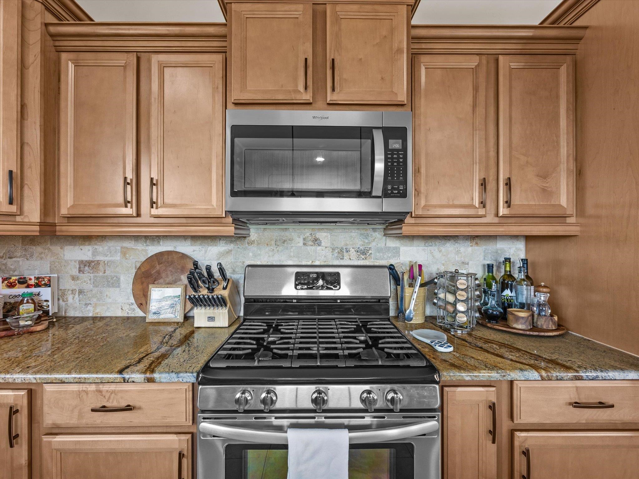 2061 S Broadway Property Photo 13