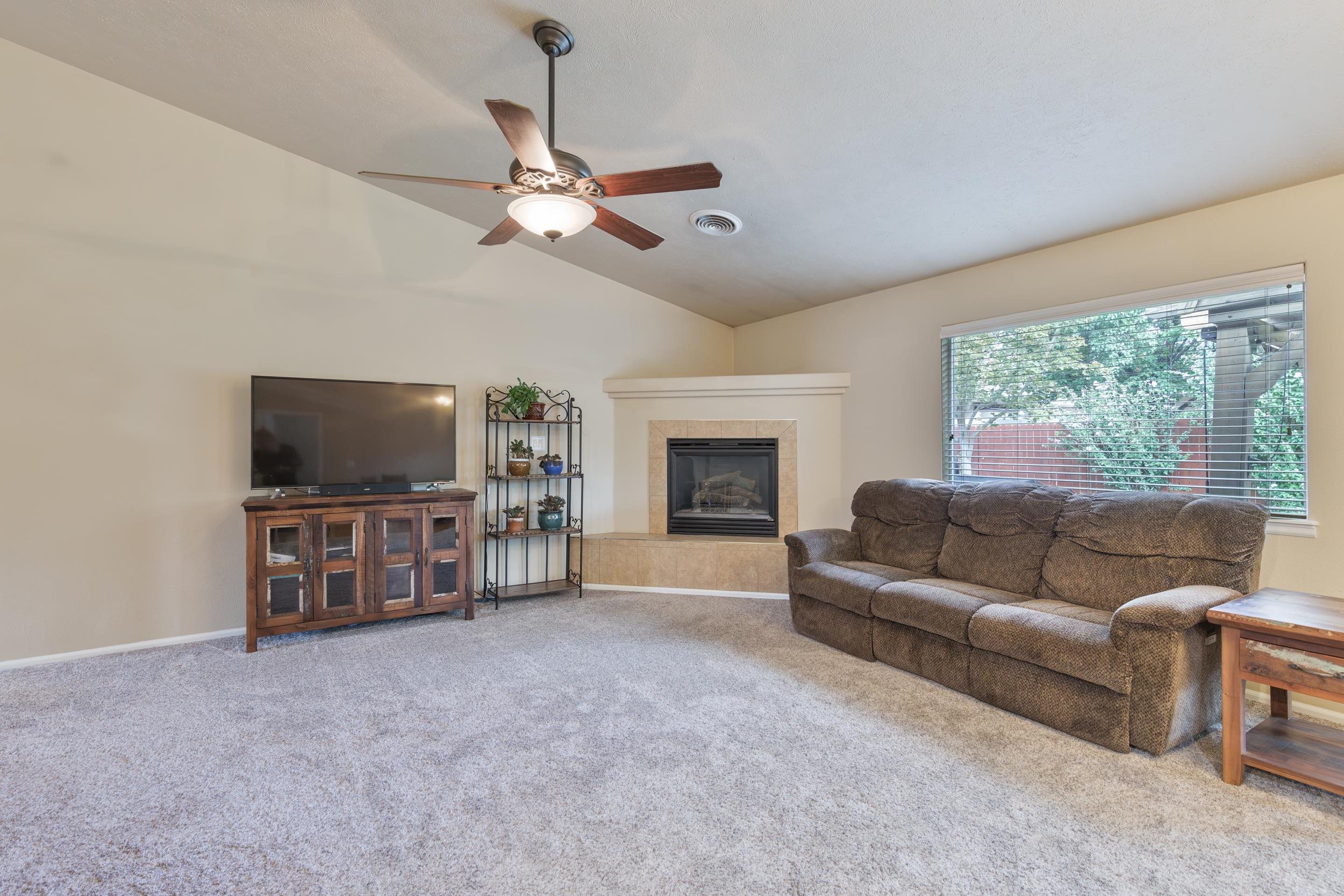 2928 Sylvia Lane Property Photo 6