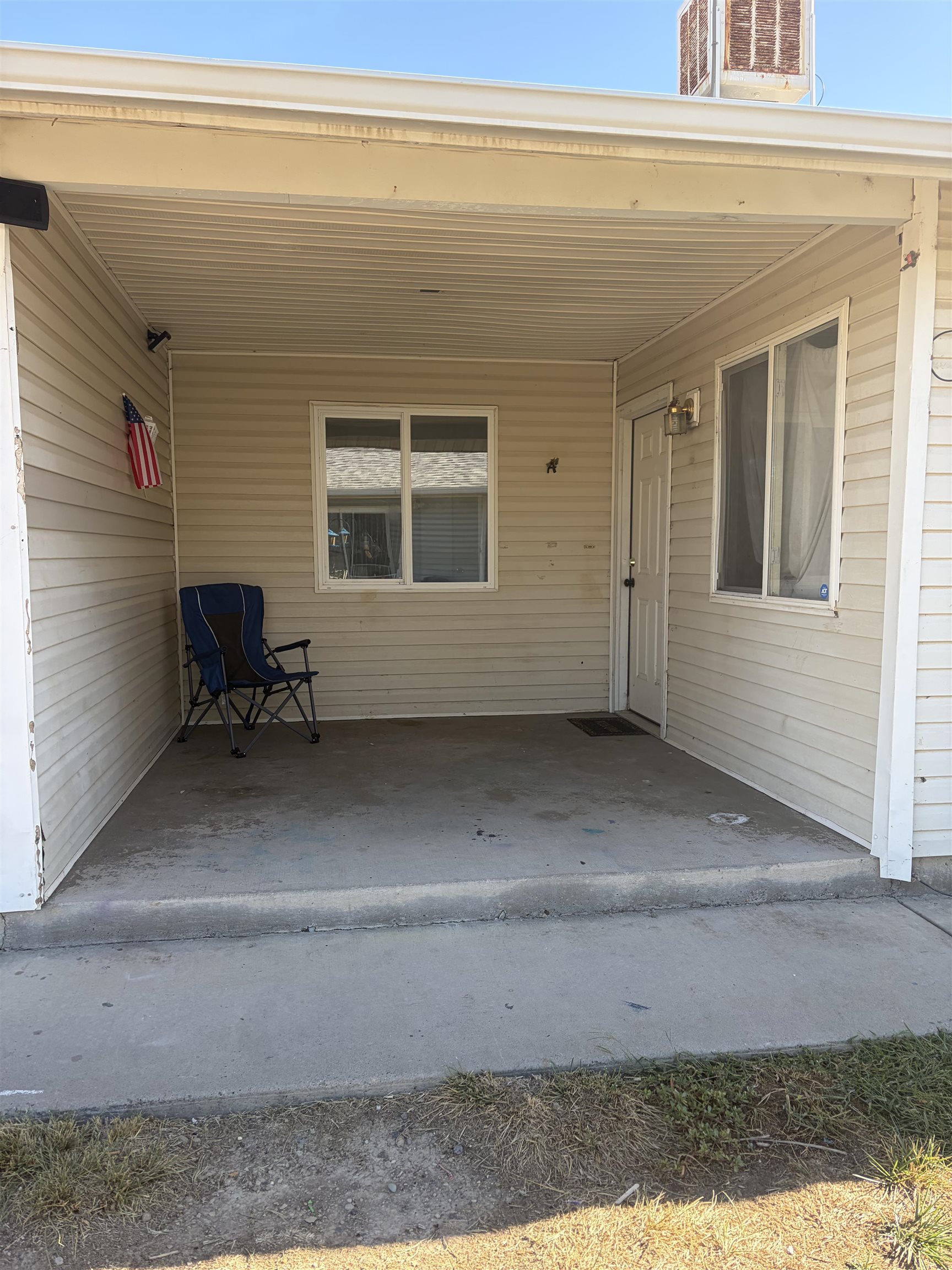 389 Sunnyside Circle