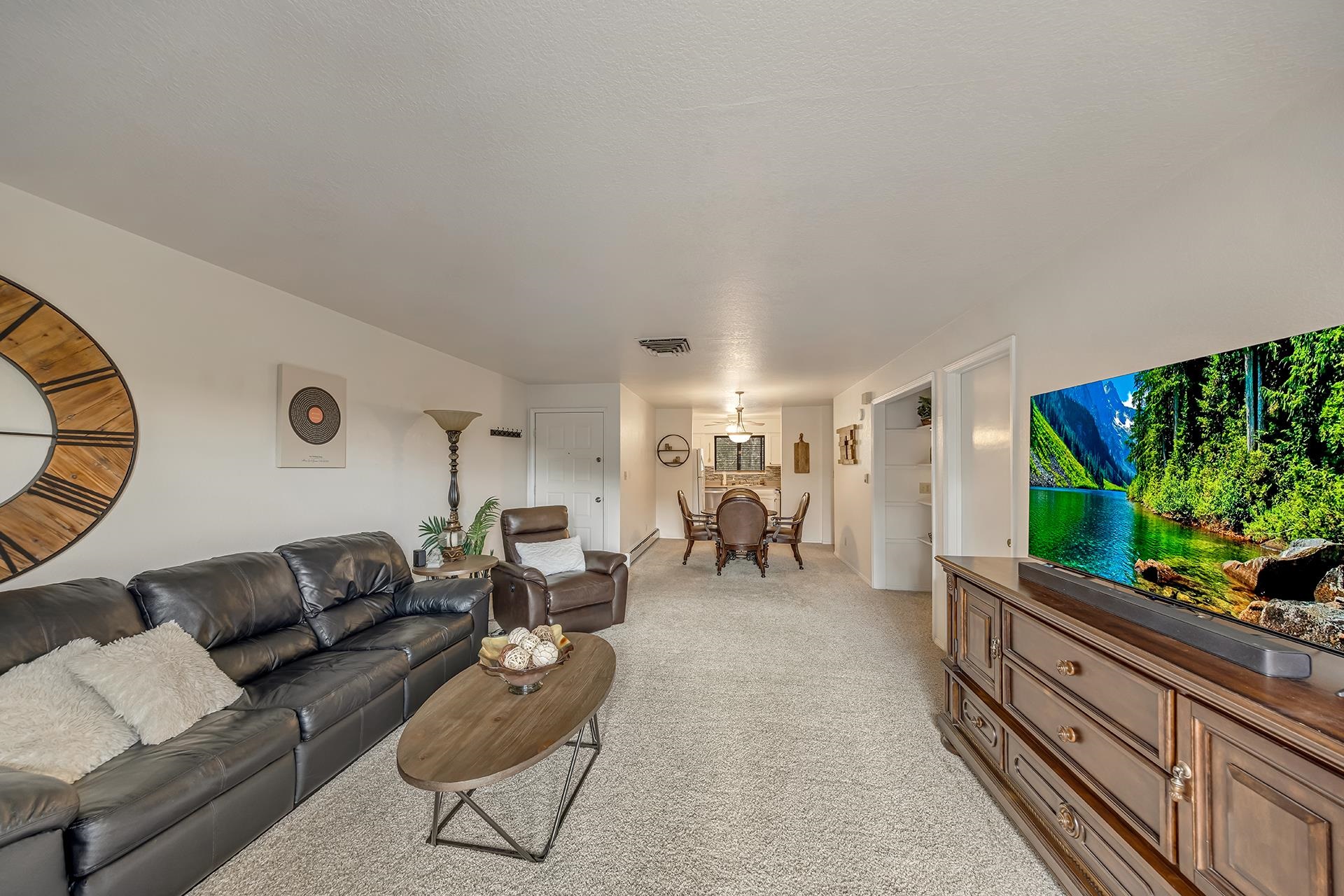 373 Ridges Boulevard Property Photo 7