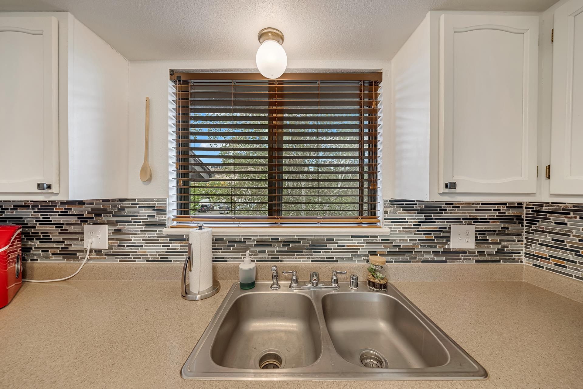 373 Ridges Boulevard Property Photo 12