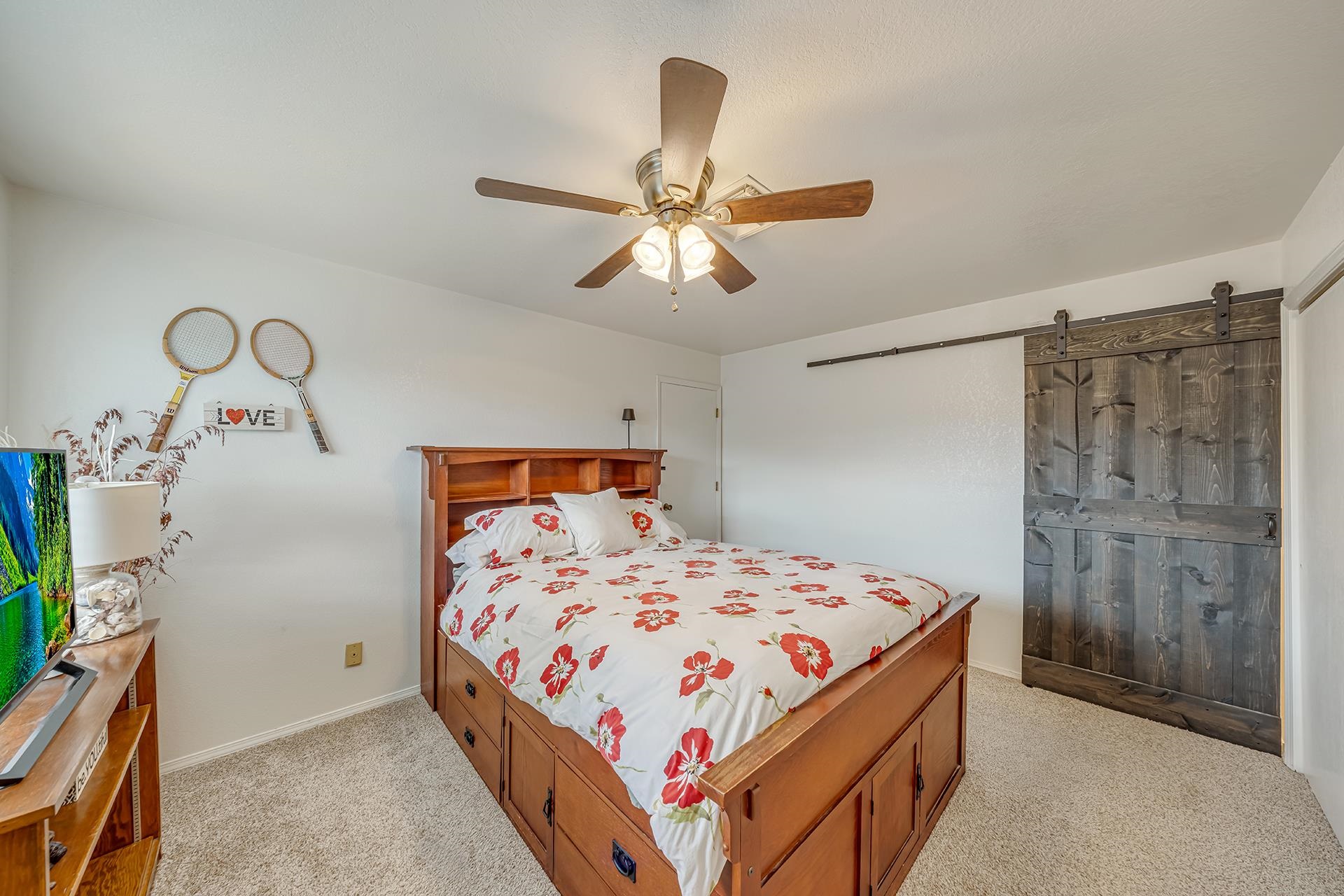 373 Ridges Boulevard Property Photo 15