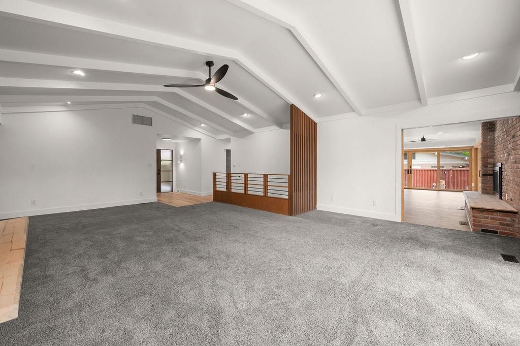 299 Bookcliff Court Property Photo 4