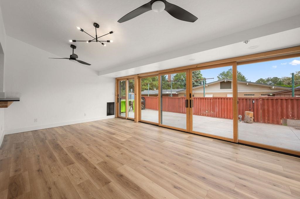 299 Bookcliff Court Property Photo 11