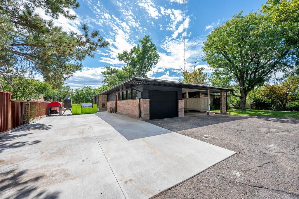 299 Bookcliff Court Property Photo 34
