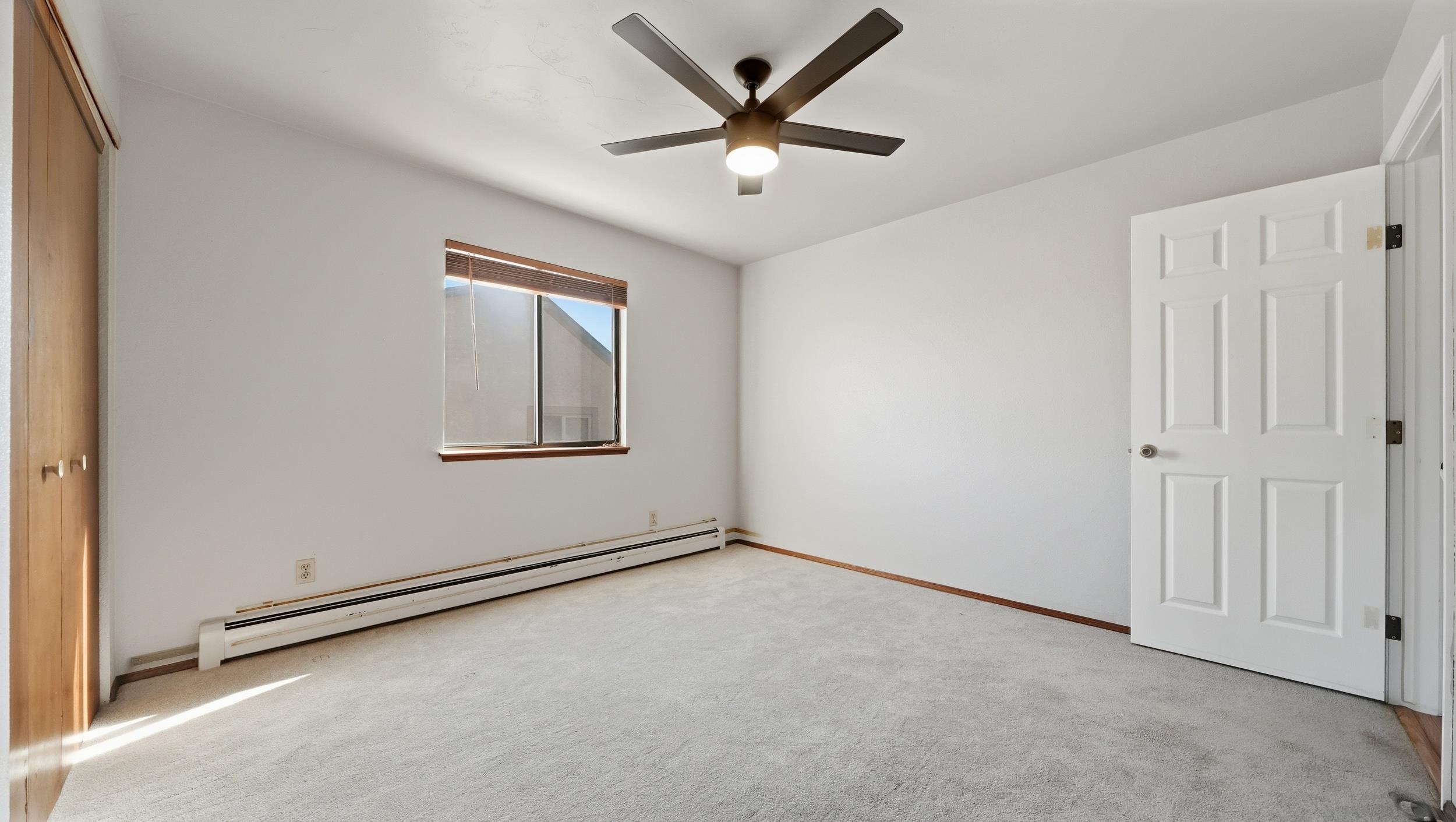 392 1/2 E Valley Circle Property Photo 24