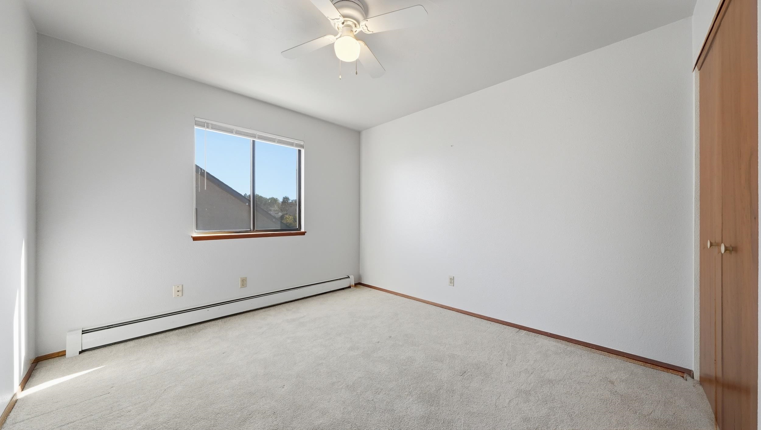 392 1/2 E Valley Circle Property Photo 26