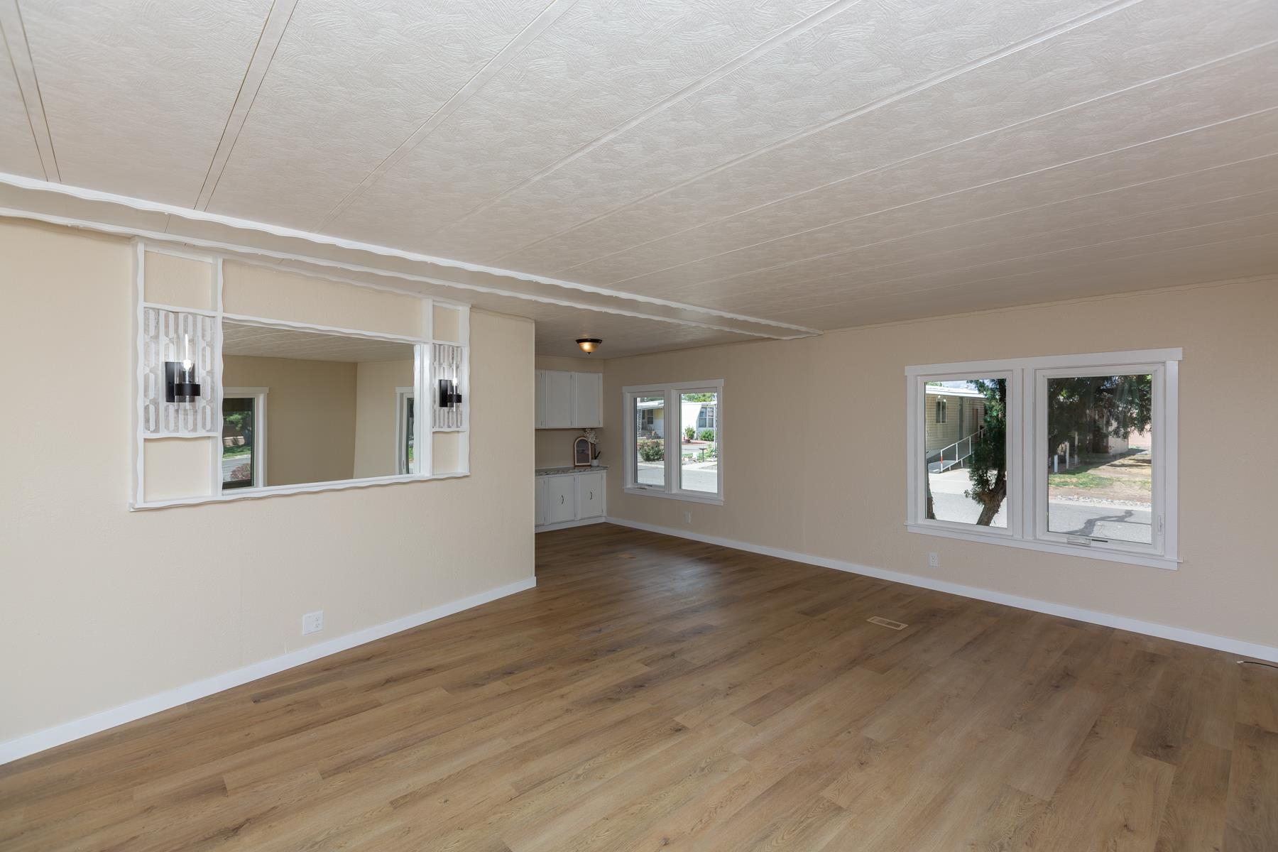 3195 F Road Property Photo 6