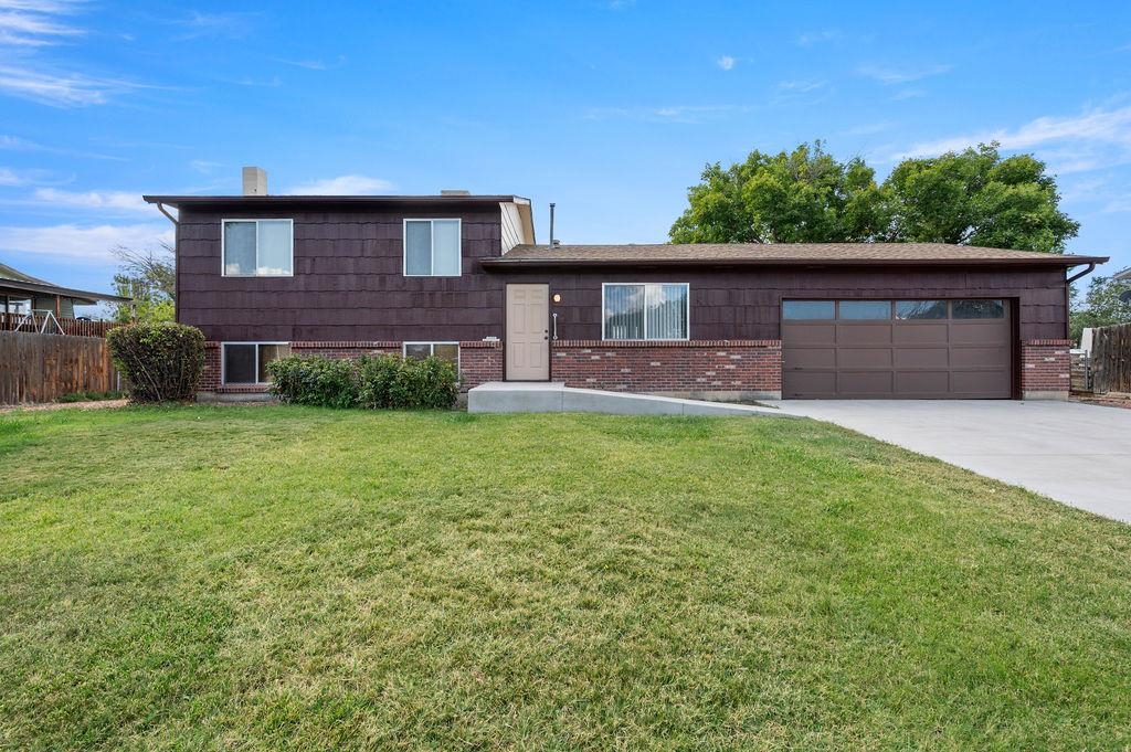 3045 Teller Avenue Property Photo 1
