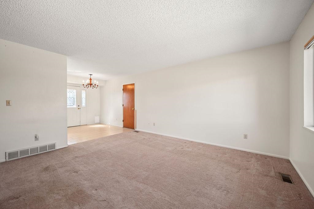 3045 Teller Avenue Property Photo 3
