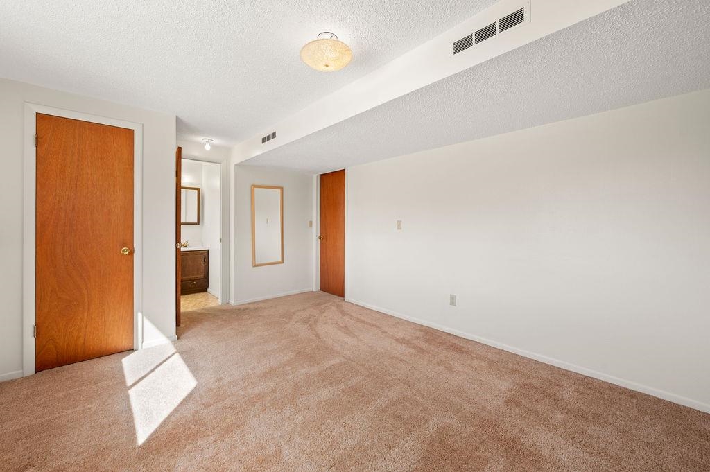 3045 Teller Avenue Property Photo 14