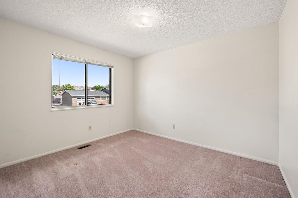 3045 Teller Avenue Property Photo 18