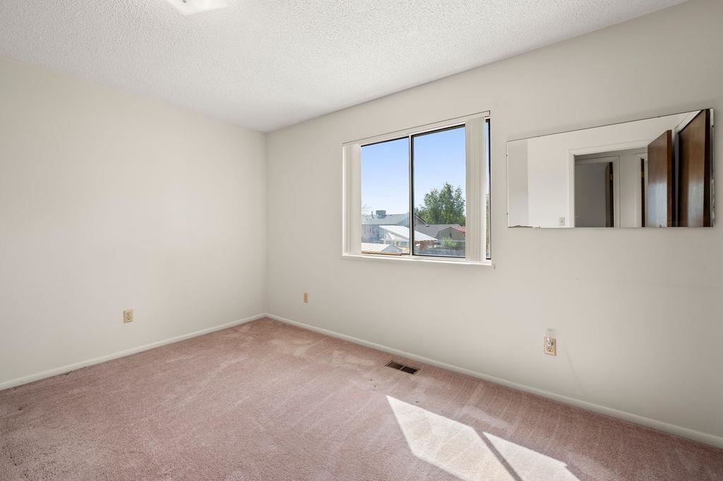 3045 Teller Avenue Property Photo 20