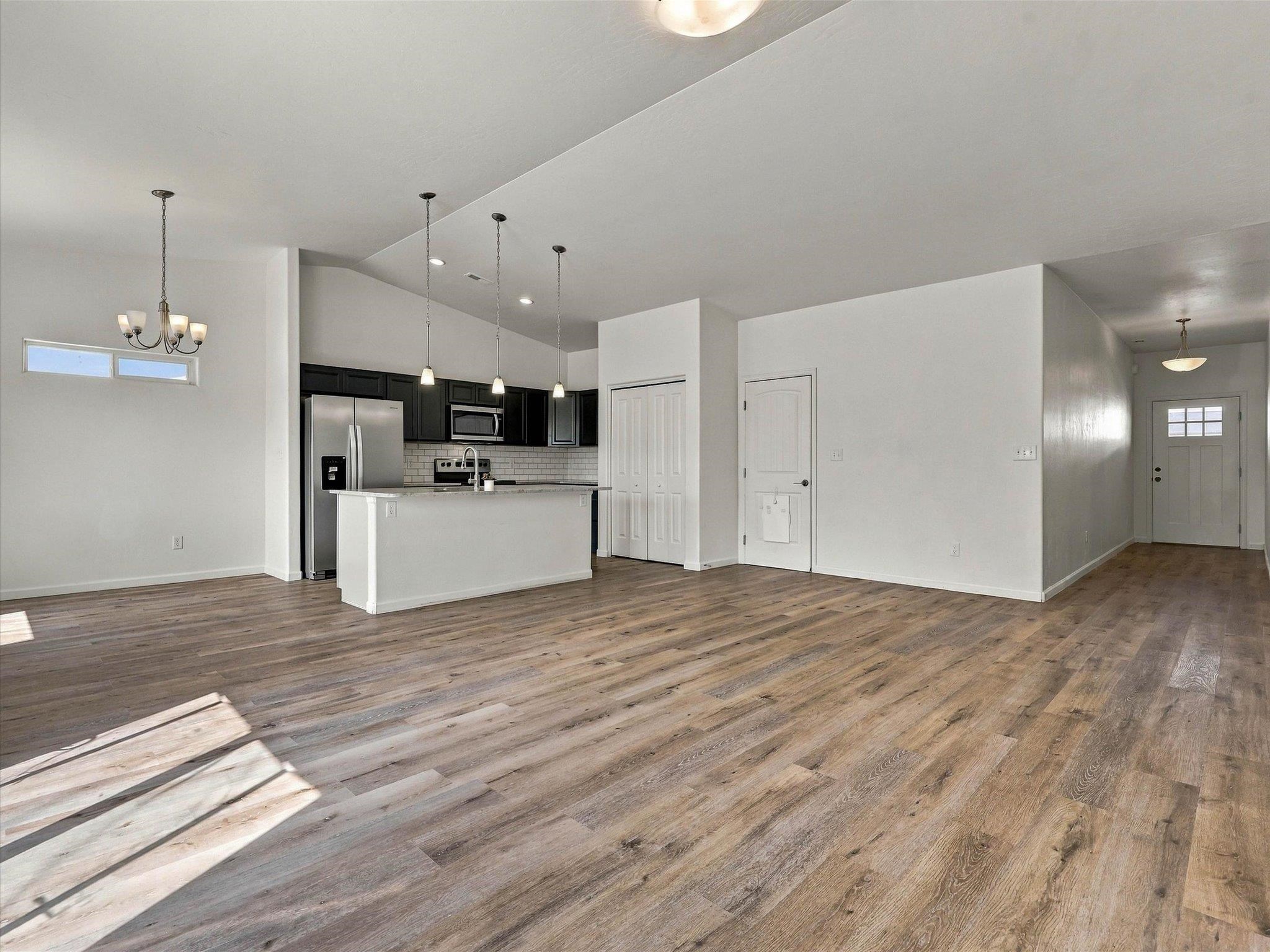 2879 Streamside Avenue Property Photo 7