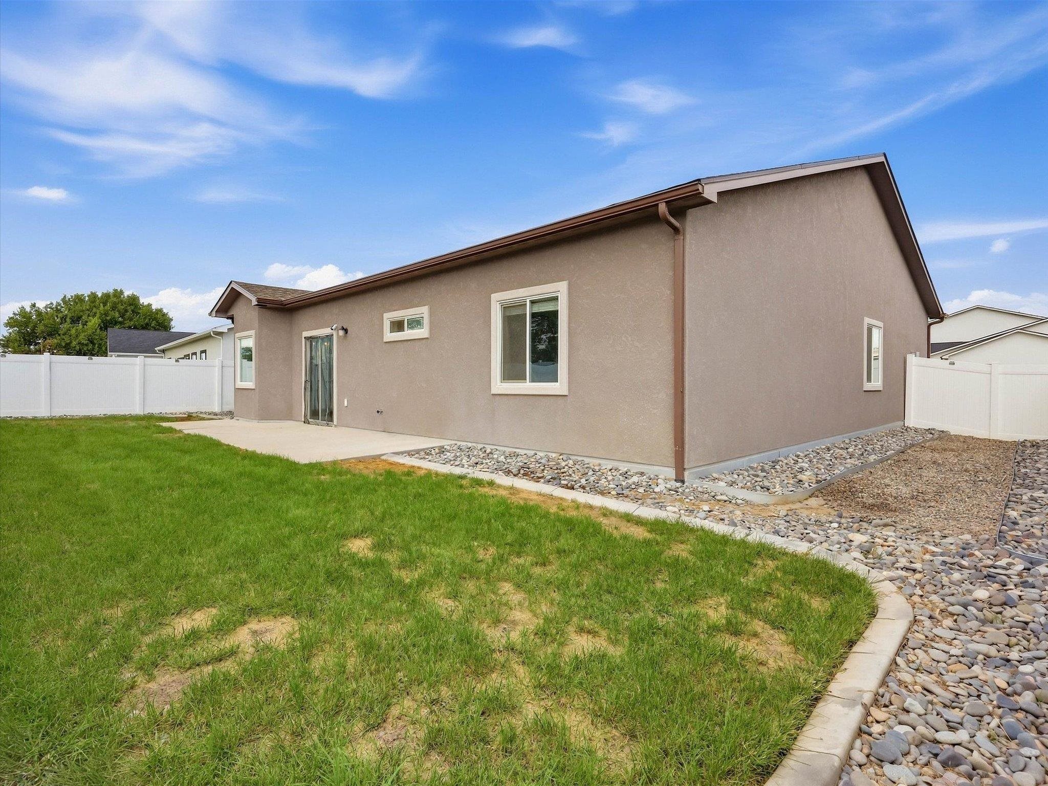 2879 Streamside Avenue Property Photo 24