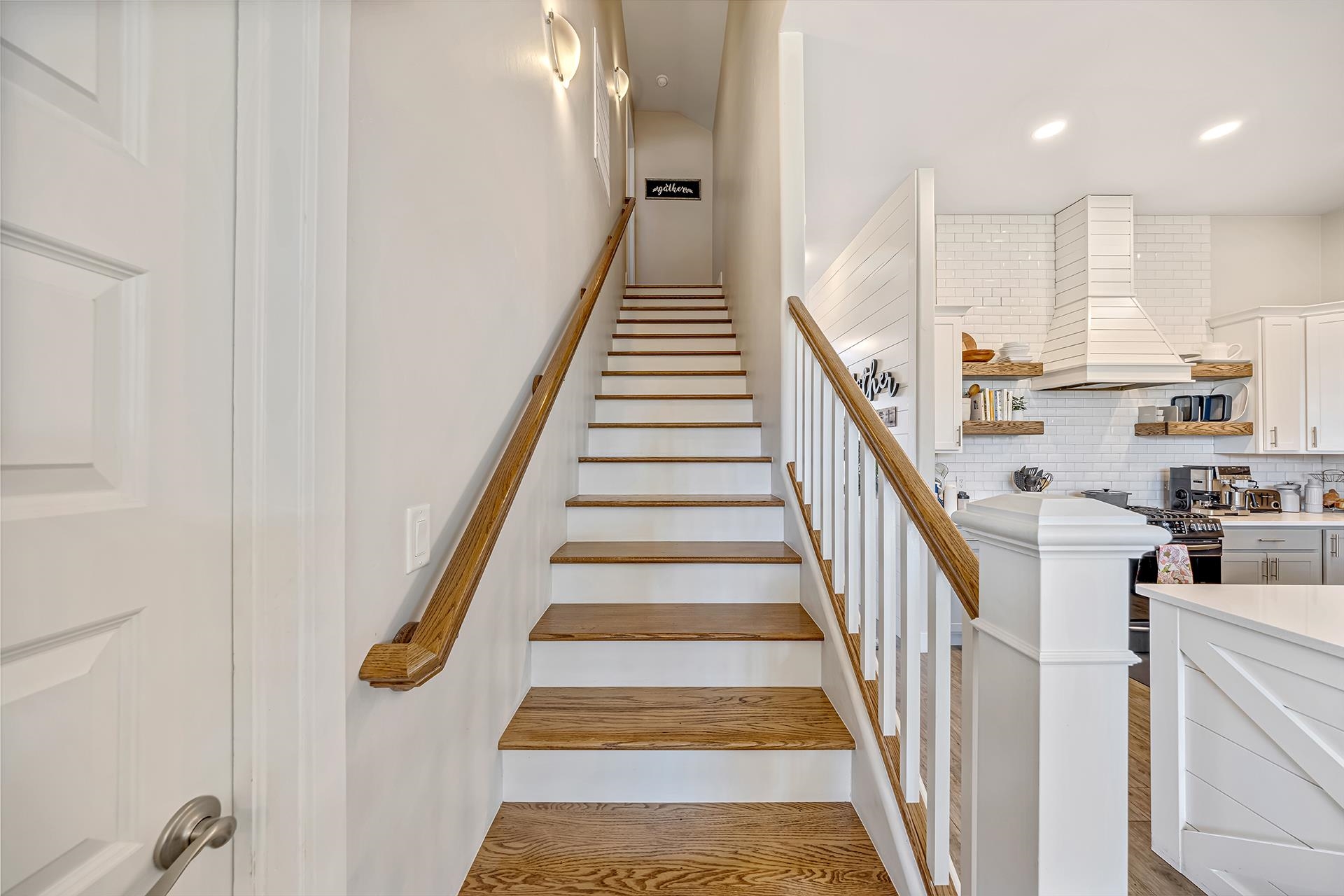 1692 Derby Court Property Photo 24