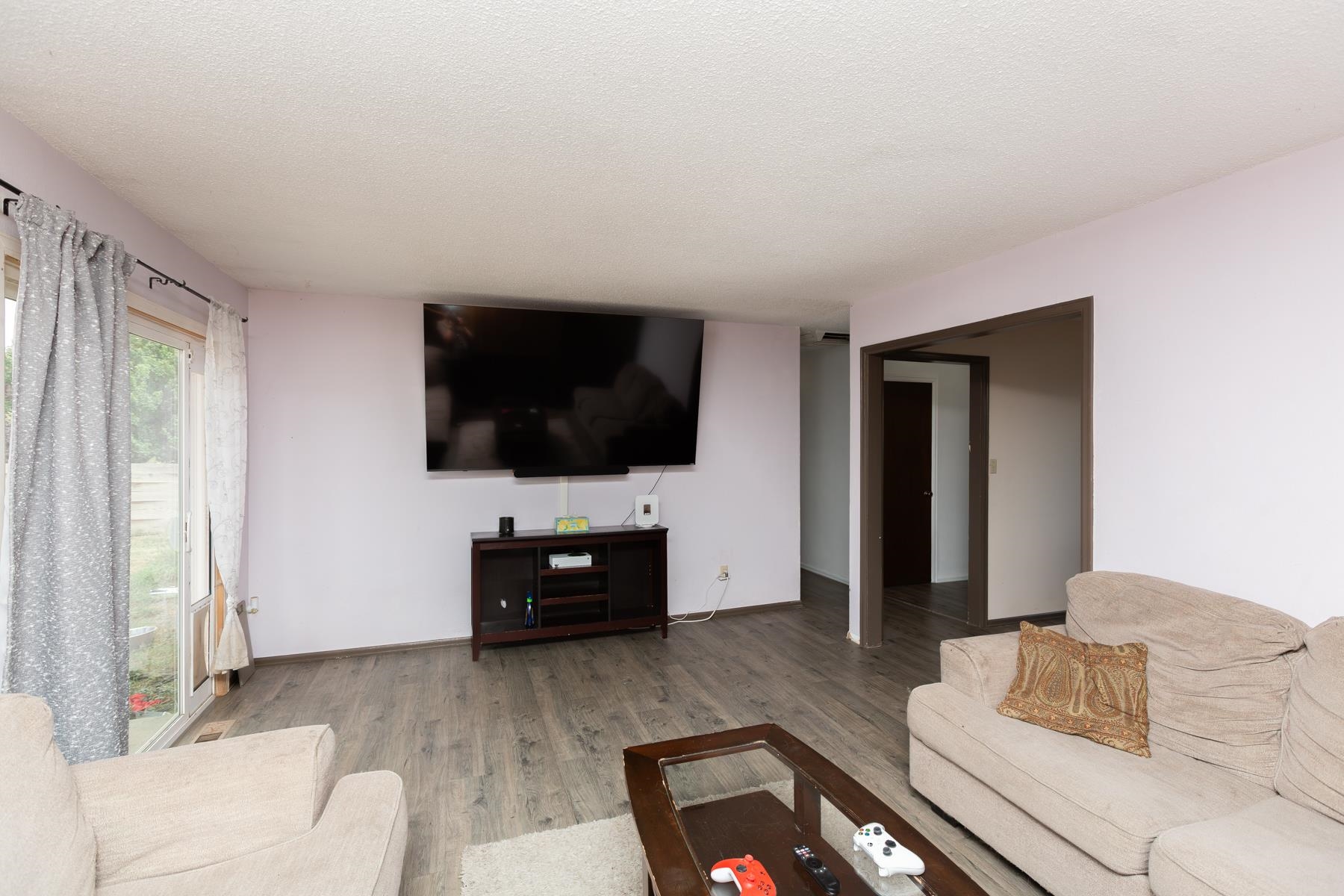 3190 1/2 Elm Avenue Property Photo 9