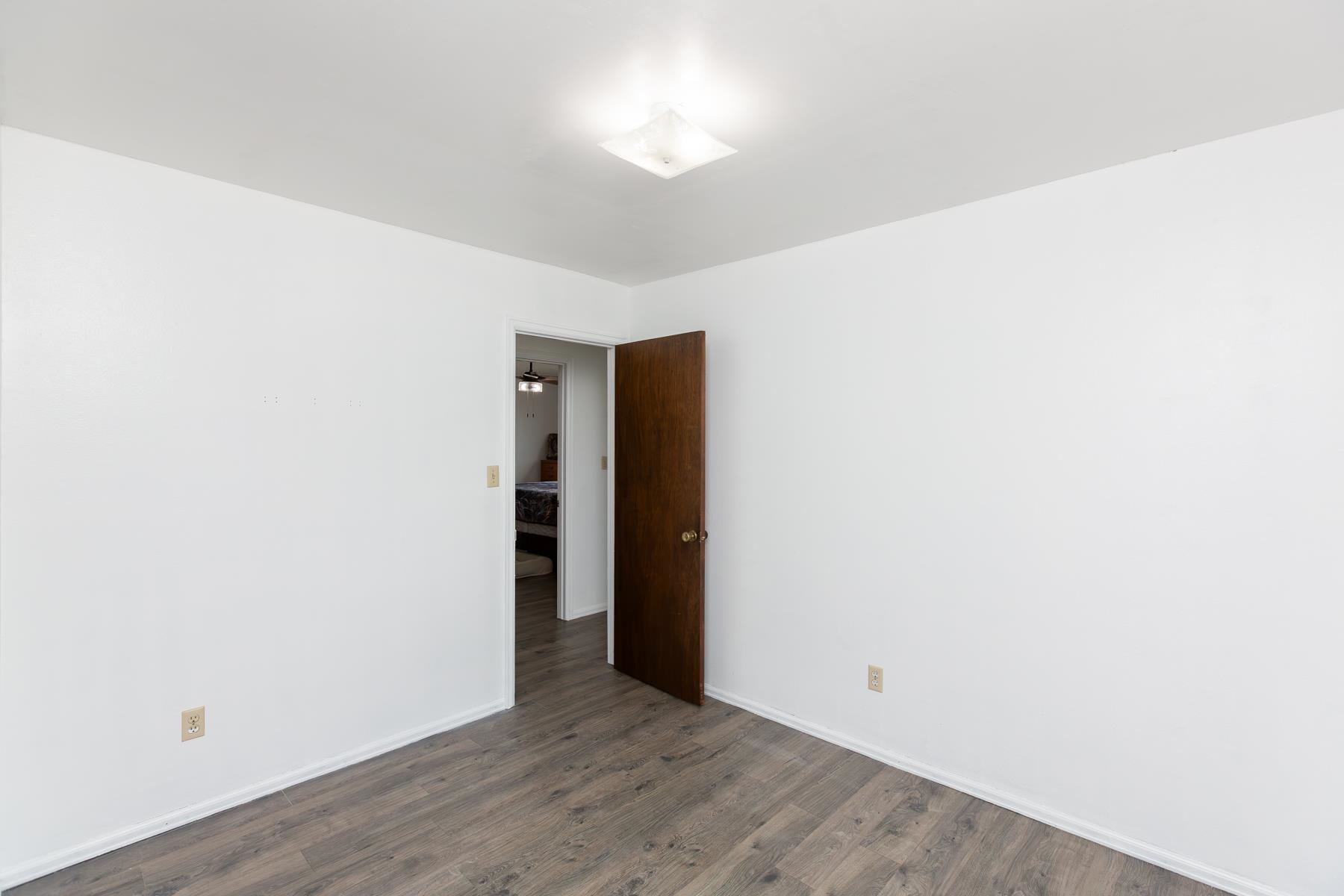 3190 1/2 Elm Avenue Property Photo 19