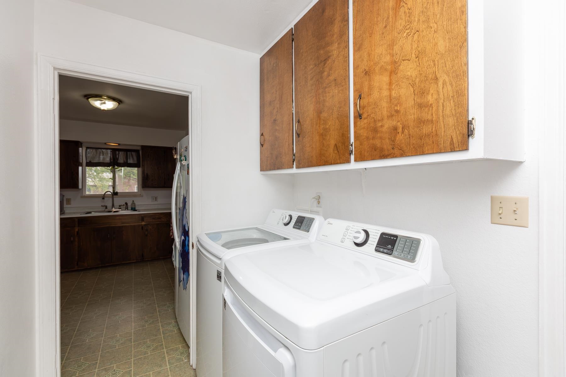 3190 1/2 Elm Avenue Property Photo 22