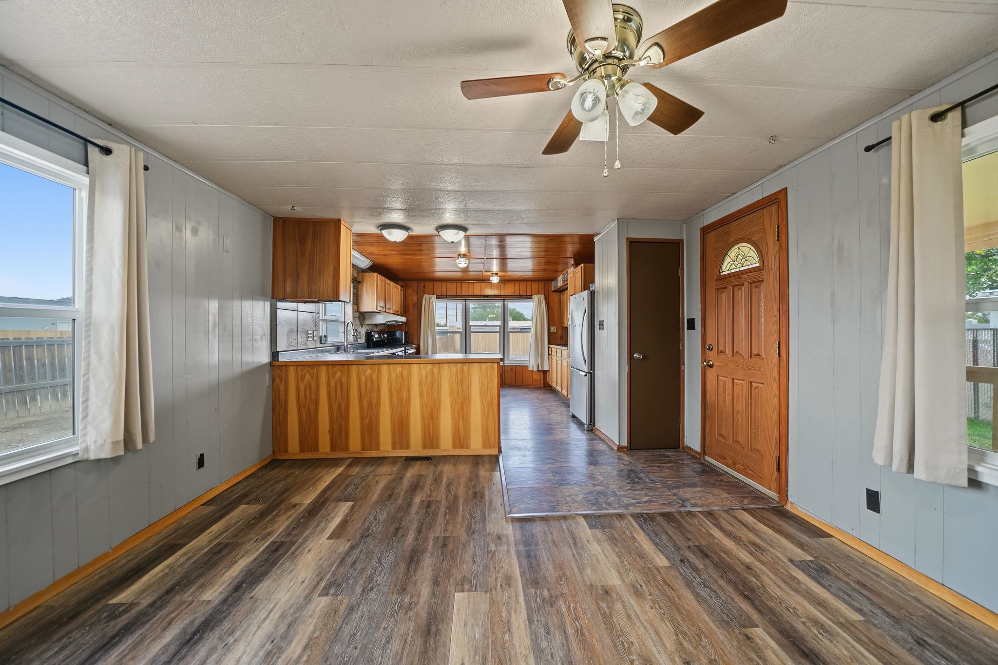 449 Lark Drive Property Photo 6