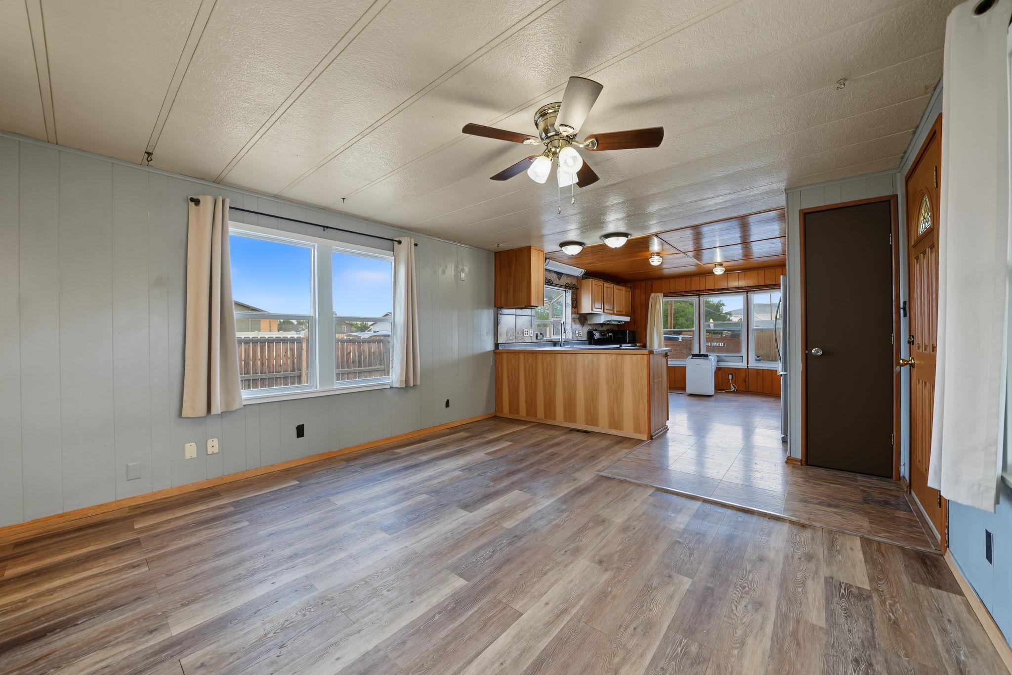 449 Lark Drive Property Photo 7
