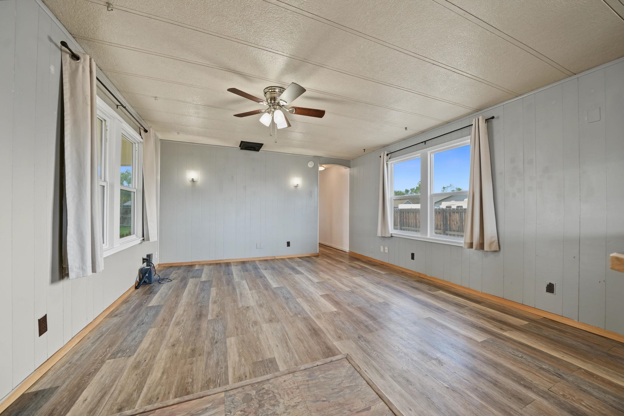 449 Lark Drive Property Photo 8