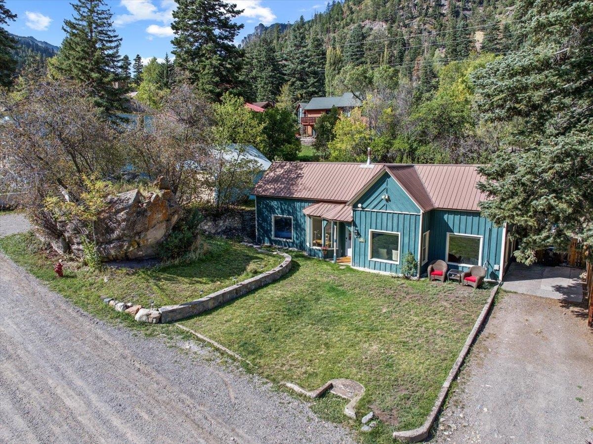 532 Oak Street Property Photo 1
