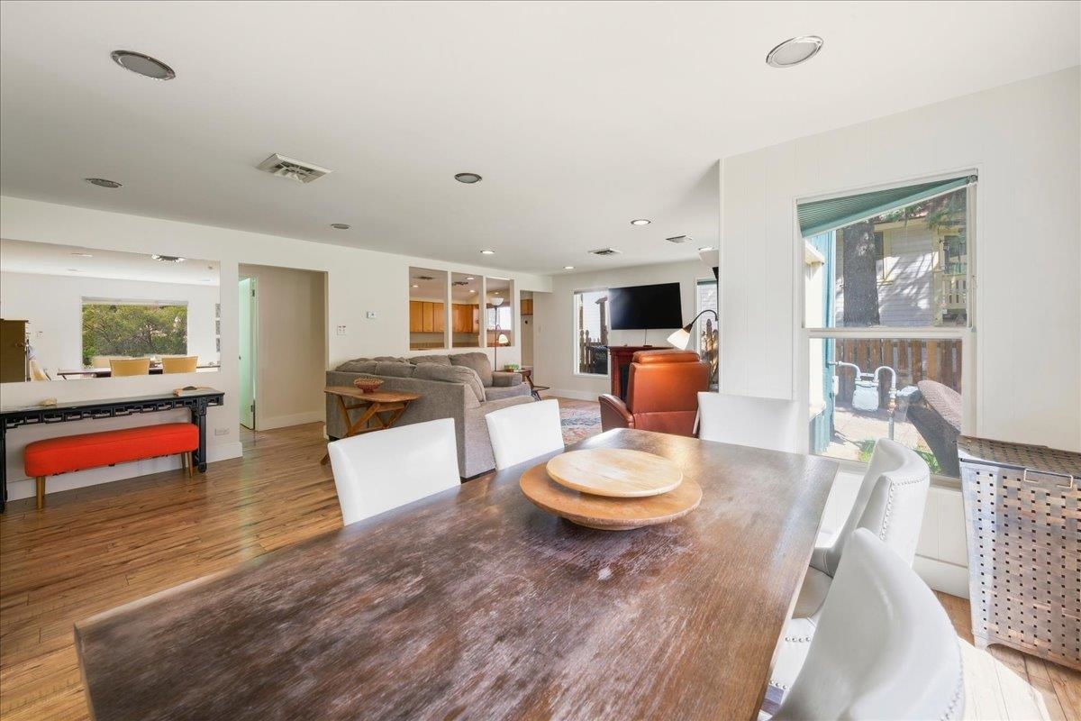 532 Oak Street Property Photo 11