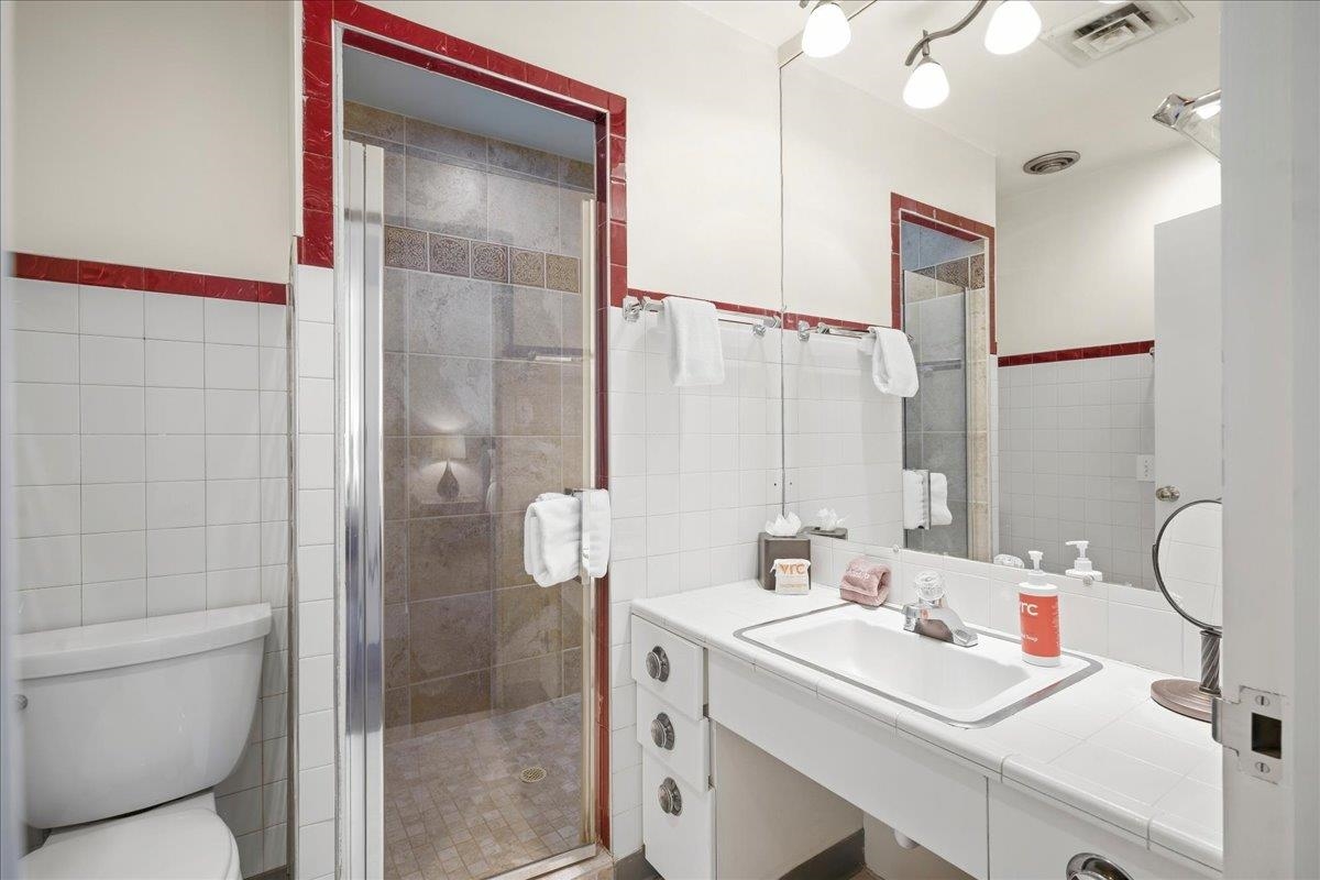 532 Oak Street Property Photo 27