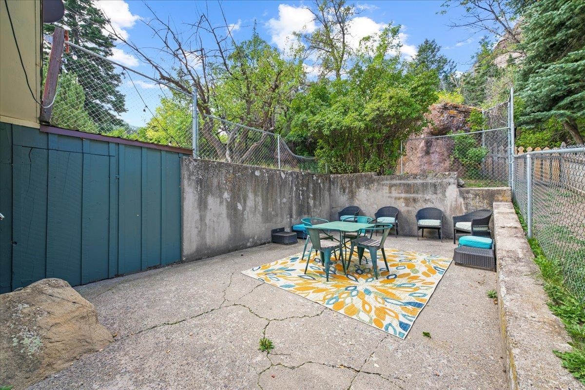 532 Oak Street Property Photo 30
