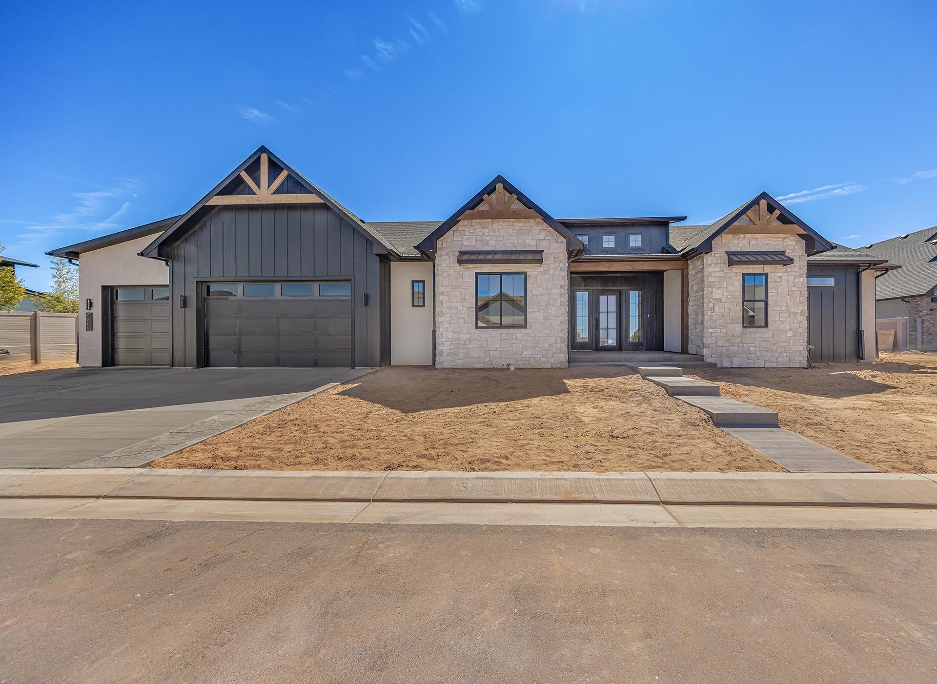 2051 Caleb Way Property Photo 1