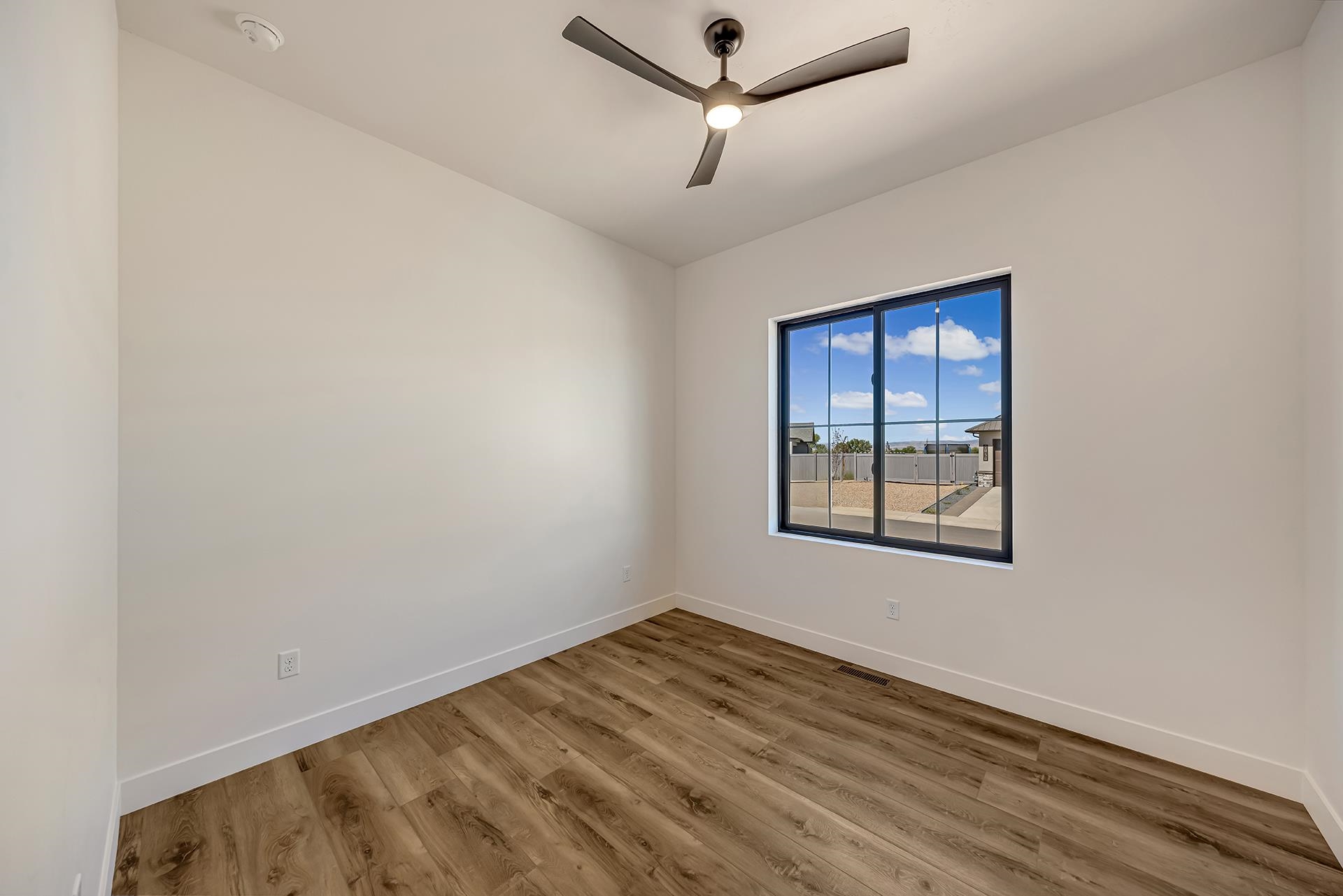 2051 Caleb Way Property Photo 23