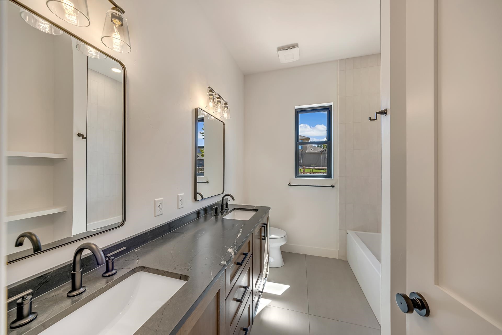 2051 Caleb Way Property Photo 29