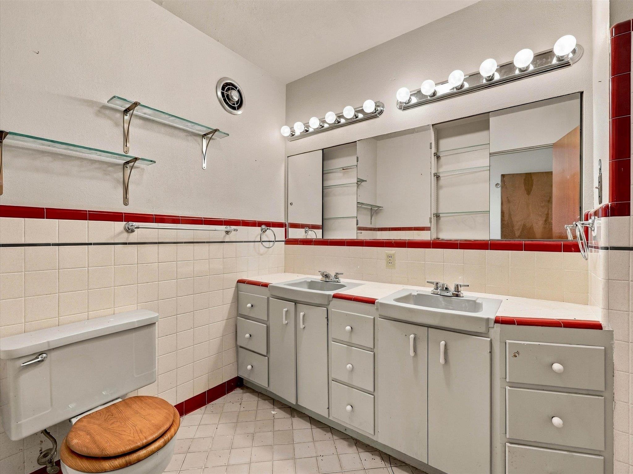 670 26 Road Property Photo 30