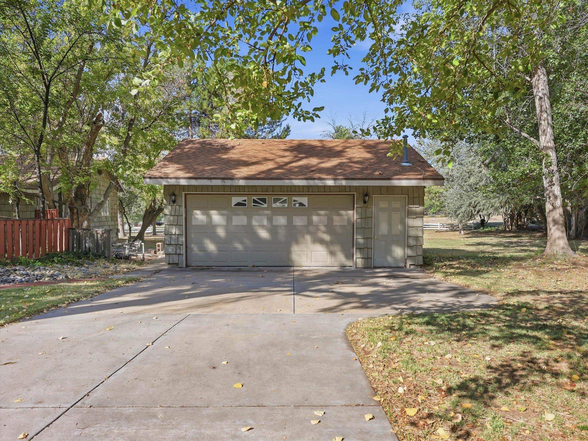 670 26 Road Property Photo 37