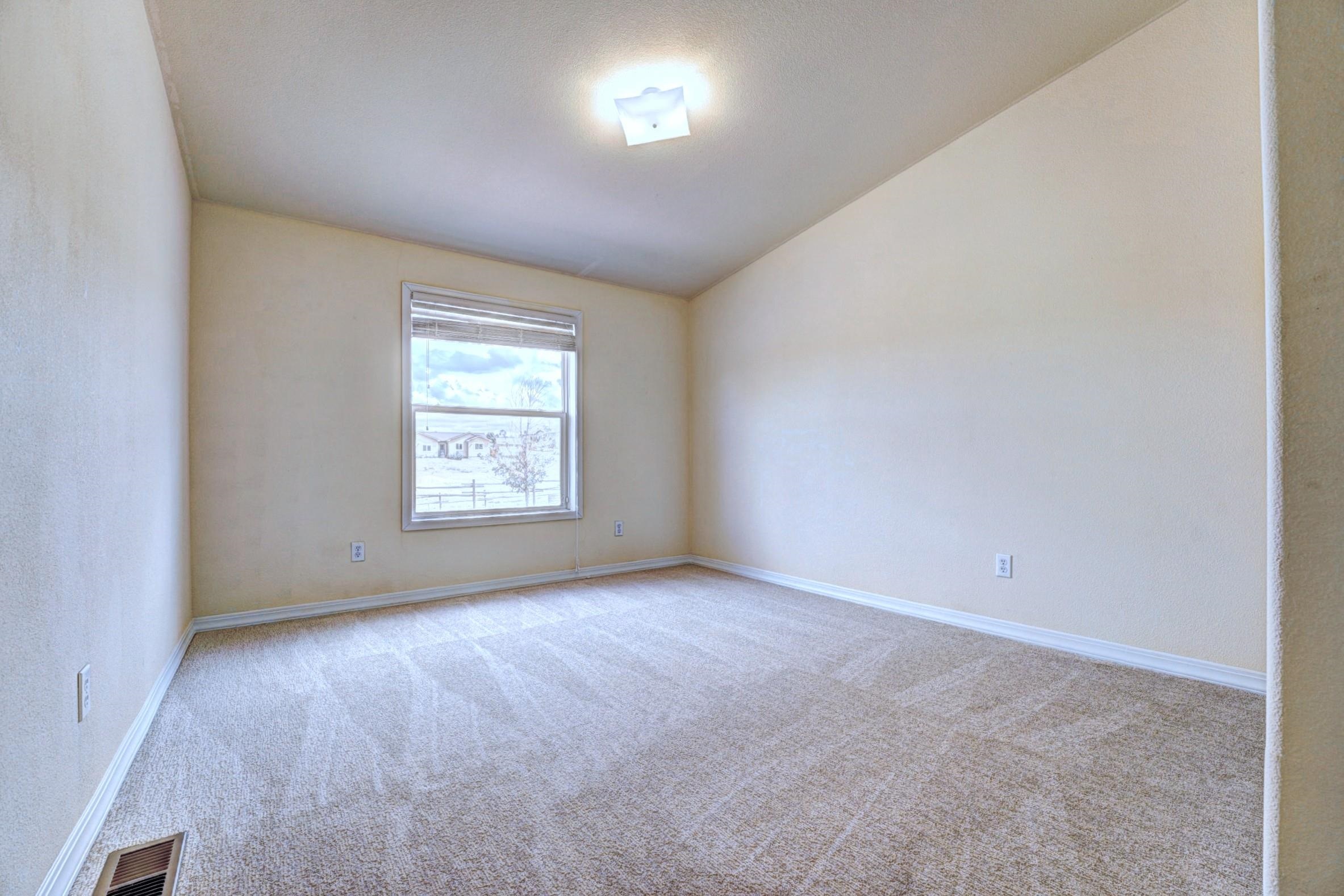 173 Sunlight Drive Property Photo 28