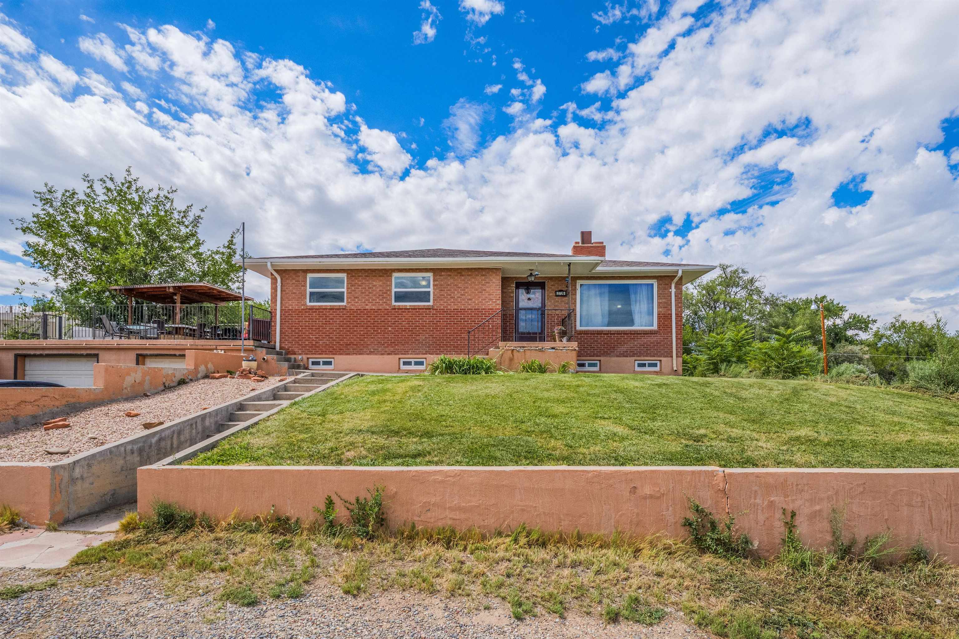 2729 B 1/4 Road Property Photo 1