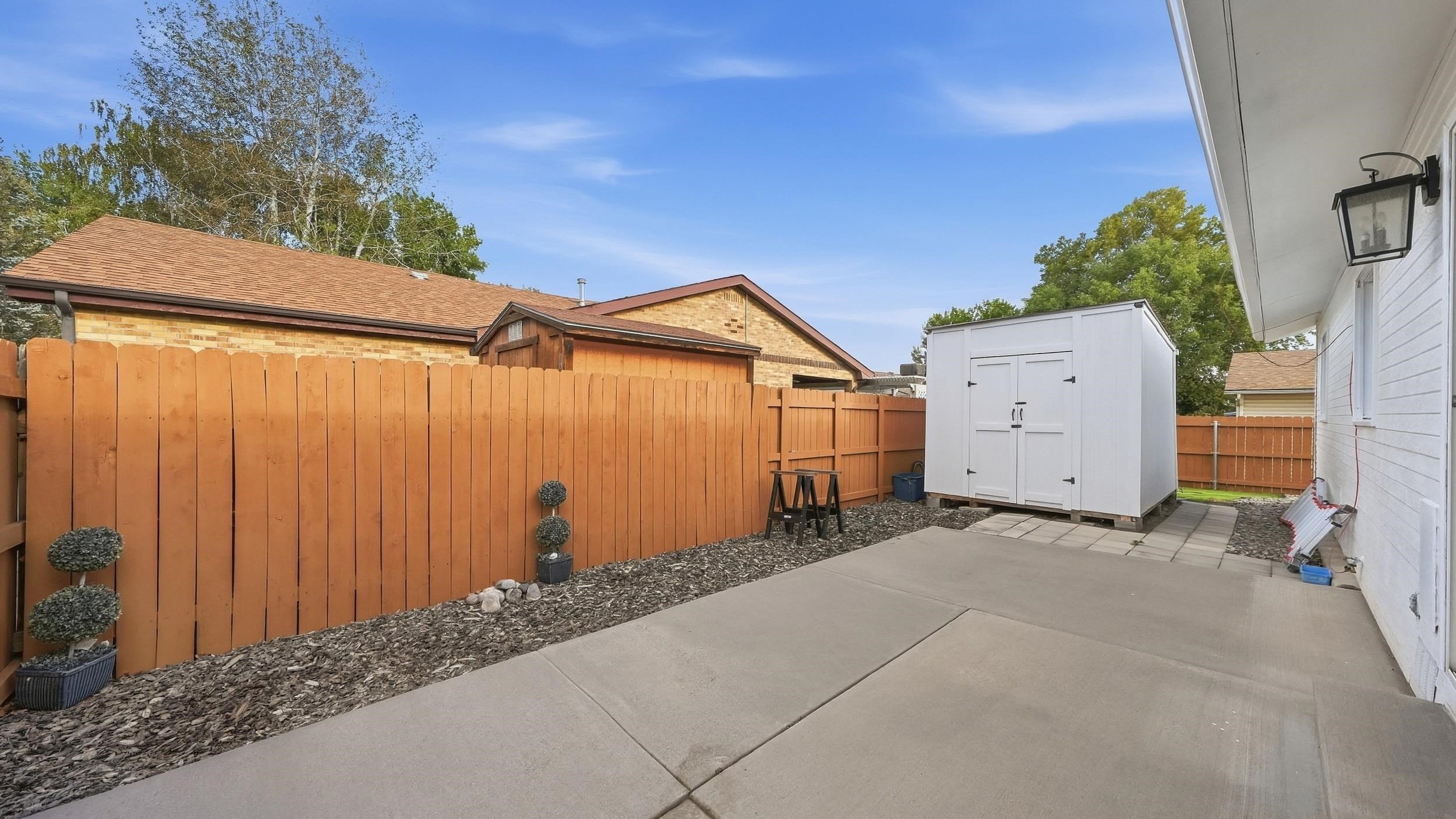 622 Cris Mar Street Property Photo 24