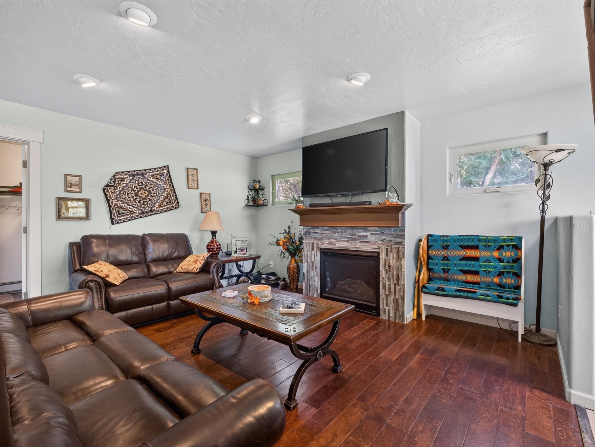 623 19 1/2 Road Property Photo 18